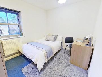 226c North Sherwood Street. 3 bed flat to rent £1,690...