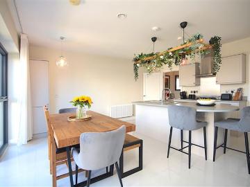 Sale Agreed | 22 Willow Grove, The Willows,...