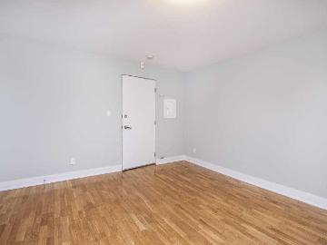 2367 Queen St. E Studio Apartment for Rent at 2367 Queen...