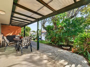 2/7 Flamingo Key, BROADBEACH WATERS, QLD 4218