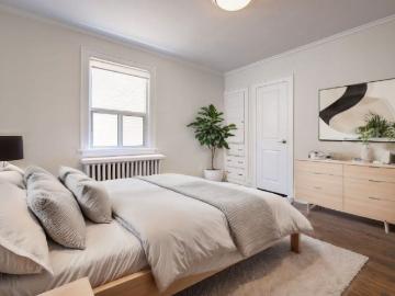2402 2404 2406 & 3015 3017 Queen Street East 1 Bedroom...
