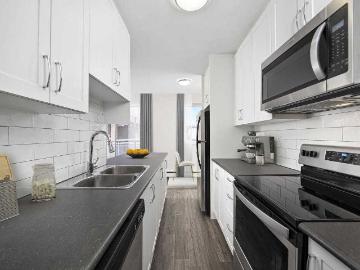 2495 Lake Shore Boulevard, West 1 Bedroom Apartment for...