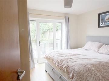 Sale Agreed | Altmore House, Tara Street, Tullamore,...