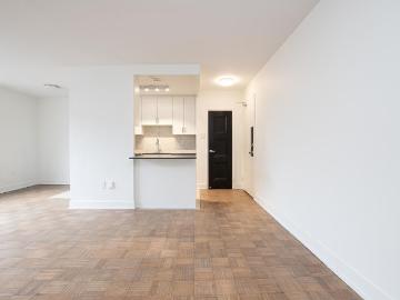 24 Tyndall Avenue 1 Bedroom Apartment for Rent at 24...