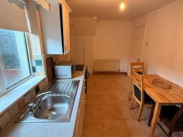 7 Parkmore Manor, Roscrea, Tipperary, E53 ET20 – Sale...
