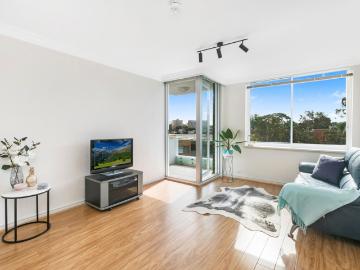 28/100 Ben Boyd Road Neutral Bay