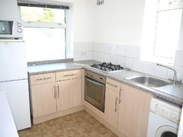2 Bed Flat FOR RENT