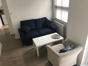 2 Bed Flat FOR RENT