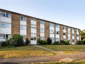 2 bed flat for sale
