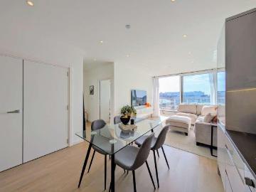 2 bed flat for sale