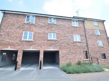 2 bed flat for sale