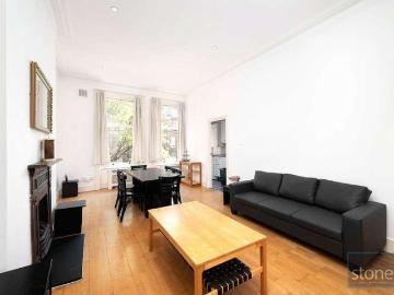 2 bed flat for sale