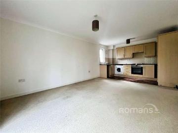 2 bed flat for sale