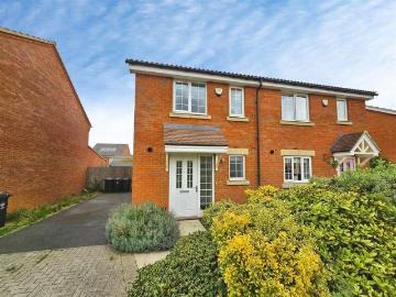 2 bed house to rent