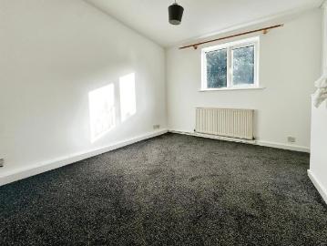 2 bed house to rent