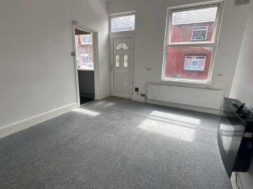 2 bed house to rent