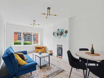 2 bed house for sale