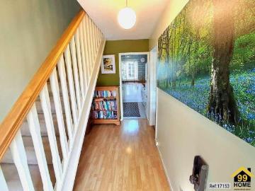2 bed house for sale