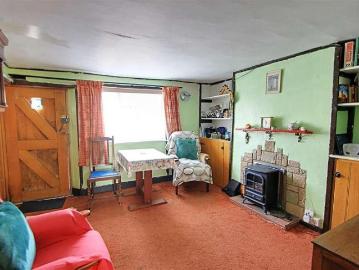 2 bed house for sale