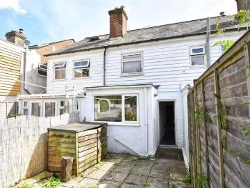 2 bed house for sale
