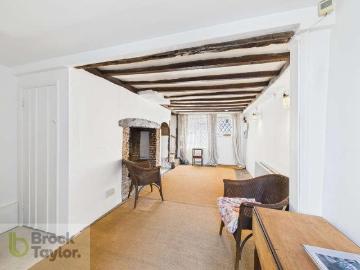 2 bed house for sale