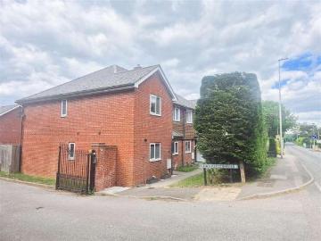 2 bed house for sale