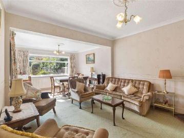 2 bed house for sale