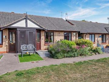 2 bed house for sale