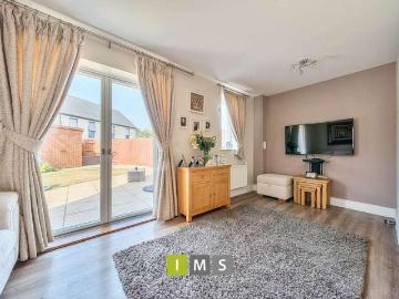 2 bed property for sale