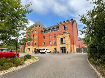 2 bed flat for sale