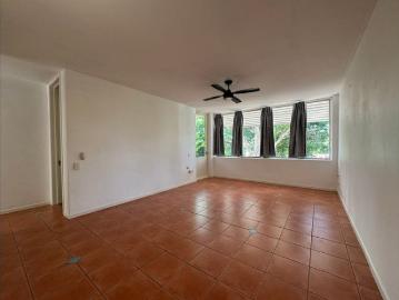 2 Bedroom 1 bathroom 1 Car Convenient St Lucia Living –...