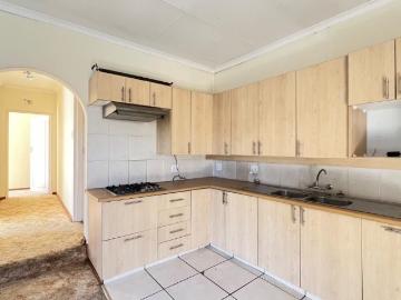 2 Bedroom cottage to rent in Horison Park, Roodepoort