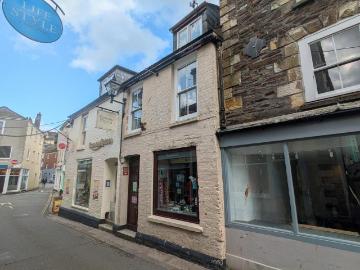 2 bedroom cottage for sale