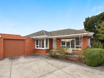 2 Bedroom Apartment Carnegie VIC 103882652