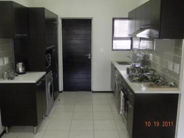2 Bedroom Apartment / Flat to Rent in Noordwyk