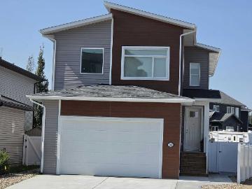 2 Bedroom Apartment for Rent at 164 Lindman Ave, Red...
