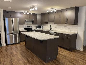 2 Bedroom Apartment for Rent at 16520 132 St Nw,...