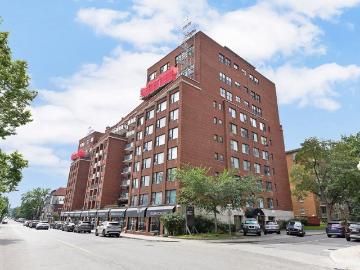 2 Bedroom Apartment for Rent at 200 Av Kensington,...
