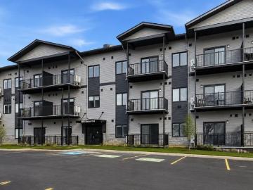 2 Bedroom Apartment for Rent at 2396 Cléroux Cres,...