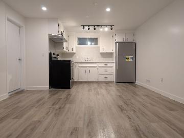 2 Bedroom Apartment for Rent at 3327 45 St Sw, Calgary,...