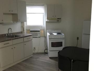 2 Bedroom Apartment for Rent at 551 Bloor St W #1,...