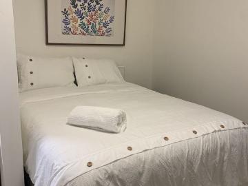 2 Bedroom Apartment for Rent at 60 Macewan Park Link Nw,...