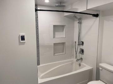 2 Bedroom Apartment for Rent at 618 Lake Simcoe Close...