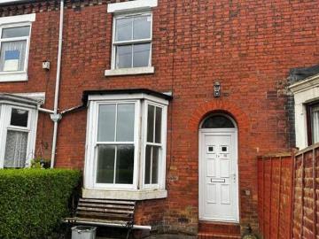 2 Bedroom Apartment For Sale In Leek, Staffordshire