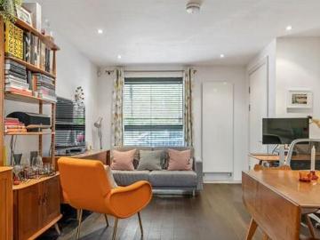 2 Bedroom Apartment For Sale In London