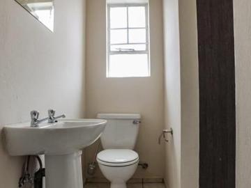 2 Bedroom Apartment in Crystal Park