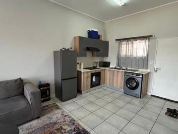 2 Bedroom Apartment in Fourways