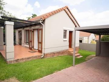 2 Bedroom Apartment in Fourways