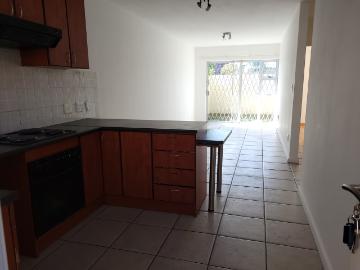 2 Bedroom Apartment To Let in Oakdale