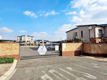 2 Bedroom apartment rented in Bergbron, Roodepoort